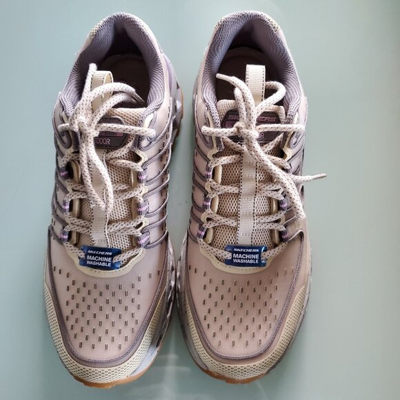 Sneakers - Picture 2 of 8